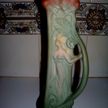 Weller L'Art Nouveau Ewer - Art Nouveau