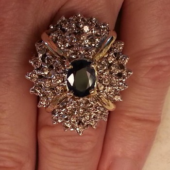 Estate Ring find- 2.5kt Sapphire 24kt gold- many many diamonds.. - Fine Jewelry