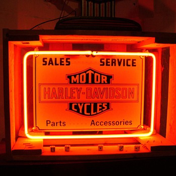 Vintage Harley Davidson Neon