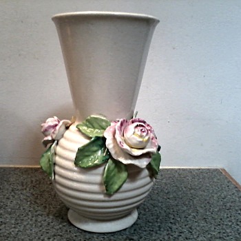 Japanese "Barbotine" Style Rose Vase by Seyei Toki Co Ltd, or Moriyami Mori - machi of Japan/ Circa 1920 -30's