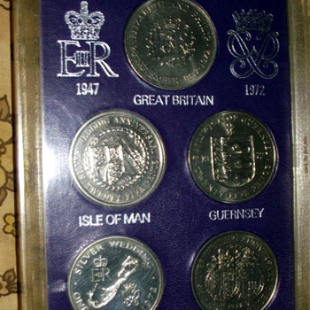 1972-the royal silver wedding coin set. - World Coins