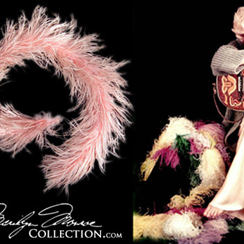 Marilyn Monroe's Personal Pink Ostrich Feather Boa - Accessories