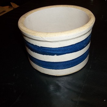 Redwing Lookalike - Art Pottery