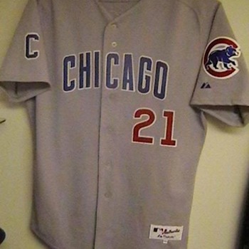 2001 Game Used Sammy Sosa Cubs Road Jersey, Cap, Bat, and Gloves