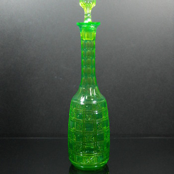 Val St Lambert Green cut to vaseline decanter - Glassware