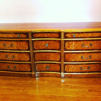 Would you describe this dresser as Biedermeier?