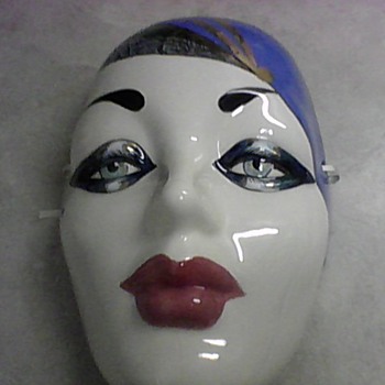 BERNICE A HOROWITZ MASK - Art Pottery