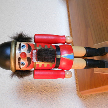 Holzkunst Christian Ulbricht Nutcracker, Handmade in West Germany