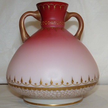Harrach Double handled persian influence satin pink to cream