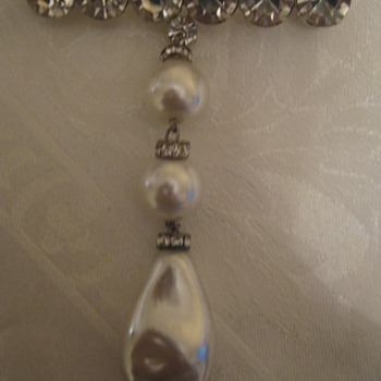 Vintage/Antique Brooch Pearl w/rhinestones/One of my favorites