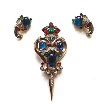 1947 Trifari Talisman set designed by Alfred Philippe - Costume Jewelry