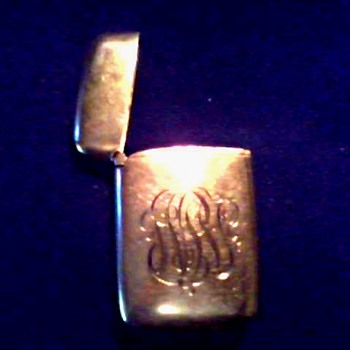"Gorham" 14K Gold Monogrammed "Vesta" or Match Safe /Hallmarked "Lion and Anchor" / Circa 1900 - Tobacciana