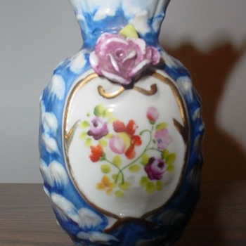 Small Vase made in Stamped "Made in Occupied Japan" - Asian
