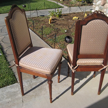 How do you find out what "type" of chair this is? - Furniture