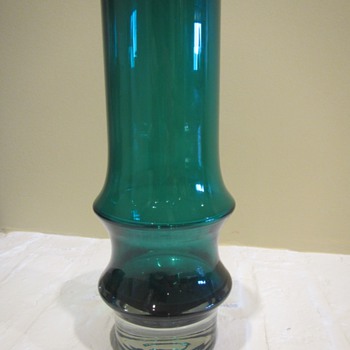Aladin Vase? - Art Glass