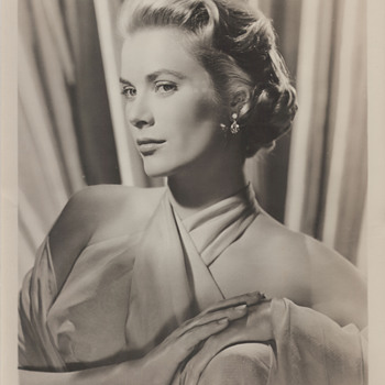 Grace Kelly Promo Photo (1955) - Photographs