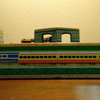 VINTAGE RUSSIAN WINDUP TOY