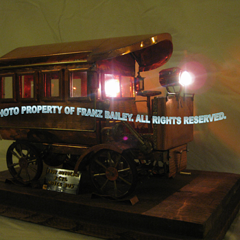 1920 Two Cylinder Hotel Bus by Jonathan Bailey - Model Cars