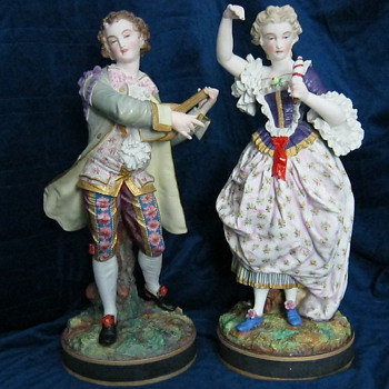 RENISSANCE FIGURINE PAIR - Art Pottery