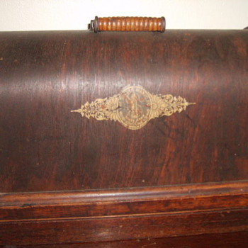 1866 Singer sewing machine - Sewing