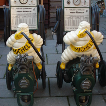 michelin compressor from the 1920-1930 - Petroliana