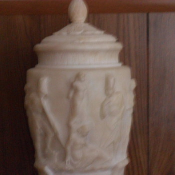 Vase/Urn