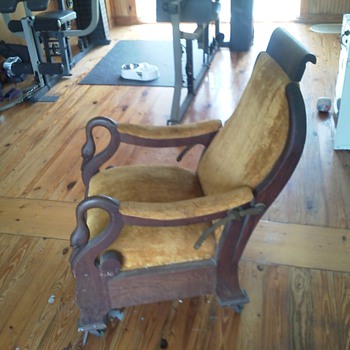 1890s goosneck recliner