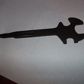 SPECIAL TOOL/WRENCH/PUNCH