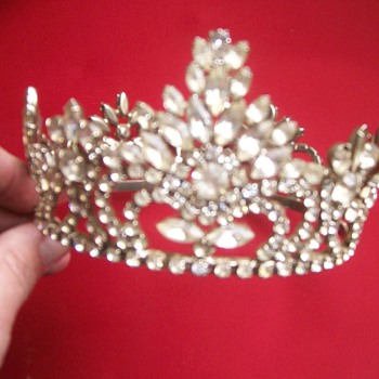 Old, Very Well Made, Tiara - Costume Jewelry