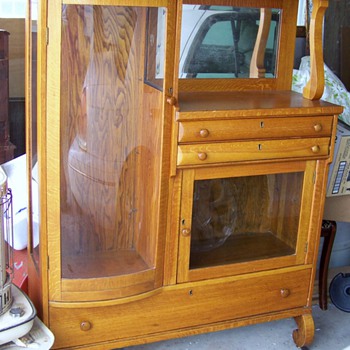 What's this called & estimated value? - Furniture