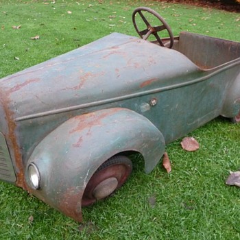 1940s Eureka Delahaye Baby 48 Pedal Car - Model Cars
