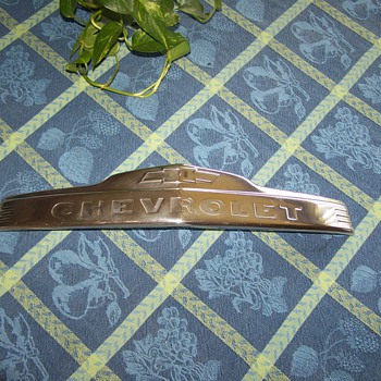 1947 - 1953 Chevrolet Pickup/Suburban Hood Ornament