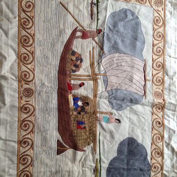 Un identified hand embroiderys on silk - Rugs and Textiles