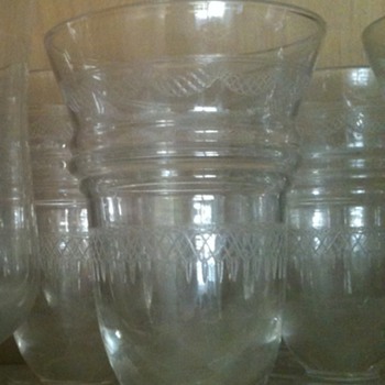 Etched, bellshaped (juice?) glassses - Glassware