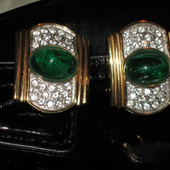 Earrings, Deco style!