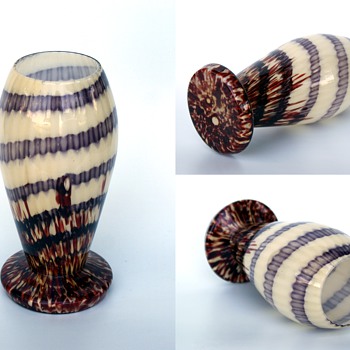 WELZ???? Stripes and Spots with a spiral purple glass - Art Glass