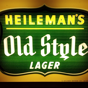 1950,s Old Syle Lighted Sign - Breweriana