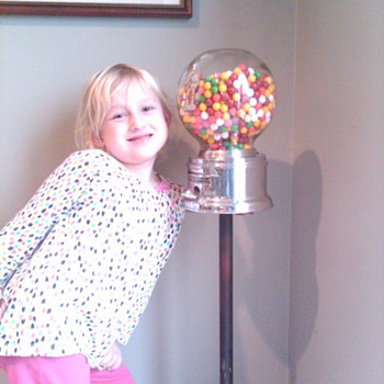 Ford gumball stand - Coin Operated