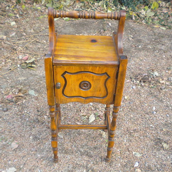 small wood stand with door copper lined - Furniture