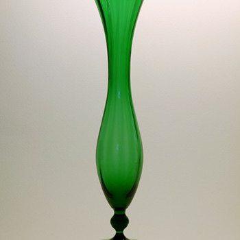 Vase on foot - Knut Bergqvist, Lindefors 1930. - Art Glass