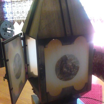 i have two of theses lamps,i know they are over 30 years old are they antique and of any value - Lamps