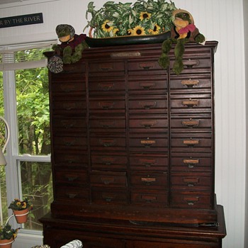 Shannon Filing Cabinet - Furniture