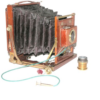 London & Paris Optic & Clock Co. , New Baroness, 1890.  - Cameras