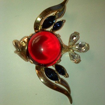 Trifari Jelly Belly - Costume Jewelry