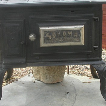 1890 Pre-Wedgewood Cook Stove, JAS MFCCO Newark California - Kitchen