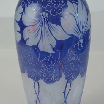 Czechoslovakia enamels: #9 Cameo - Art Glass