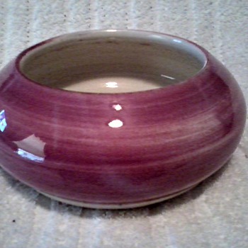 Nice Magenta  Shallow Bowl / Marked / Unknown Age - Art Pottery