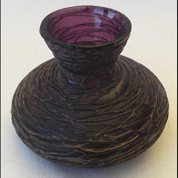 Kralik Purple threaded vase - Art Glass