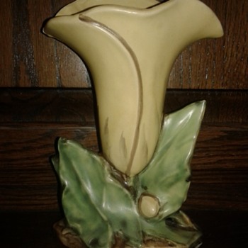McCoy Calla Lily - Pottery