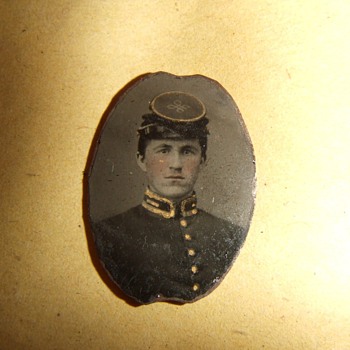 Civil War Confederate 2nd LT tintype - Military and Wartime